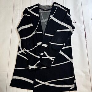 Stylish Black & White Cardigan / Medium / Sku0017
